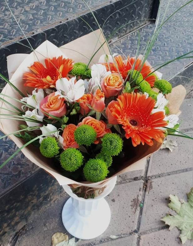 Букет цветов из: Герберы, Хризантемы, Альстромерии и Розы в Камышеватской