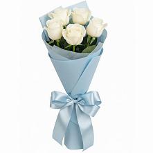Букет 5 Белых роз Проуд в Камышеватской
