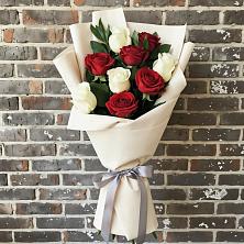 Букет цветов из:  Розы в Камышеватской