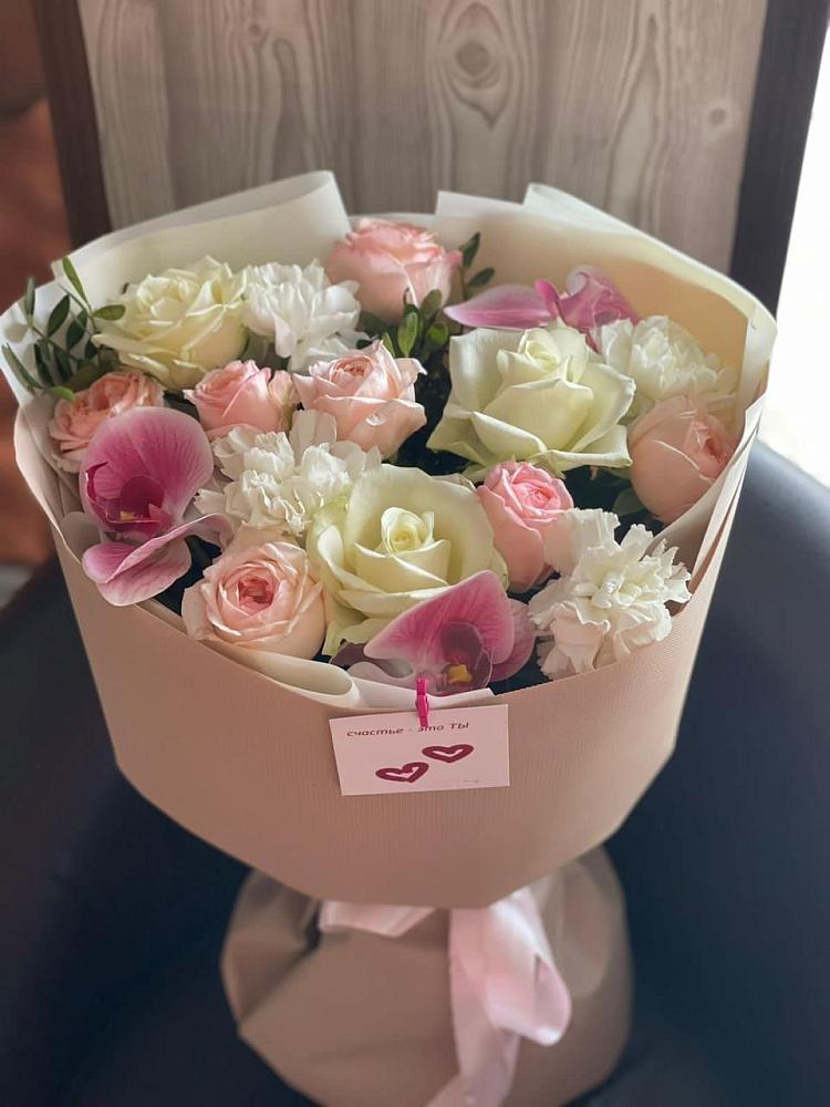 Букет цветов из: Орхидеи, Розы и Гвоздики в Камышеватской