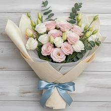 Букет цветов из:  Лизиантусы #REPLACE_PRED# Камышеватской