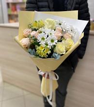 Букет цветов из:  Альстромерии, Розы и Хризантемы в Камышеватской