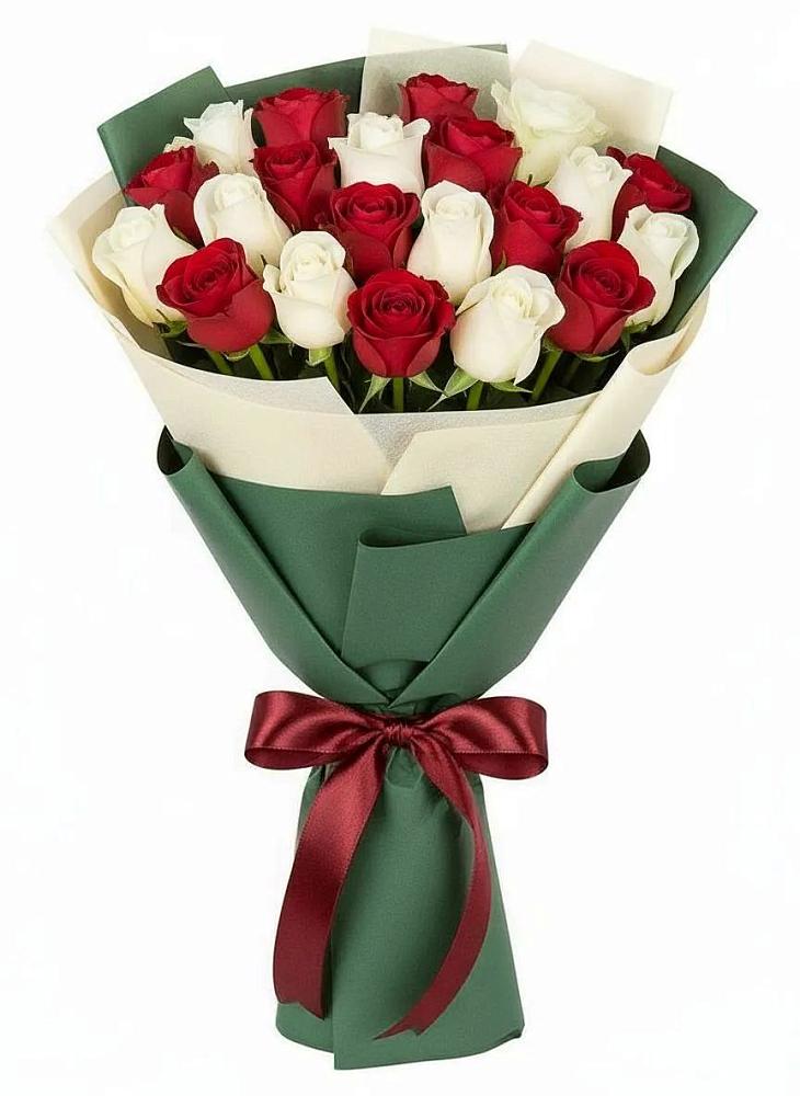 Букет Микс из красных и белых роз в Камышеватской