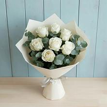 Букет Белые розы в Эвкалипте в Камышеватской