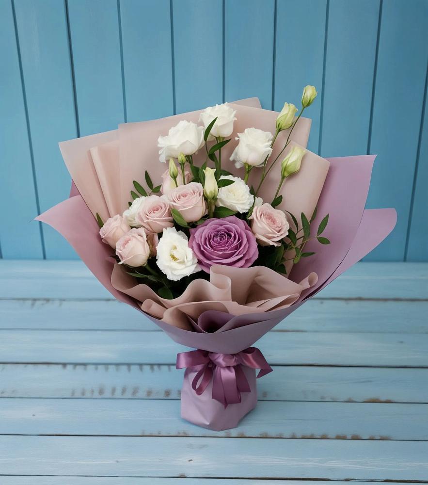 Букет цветов из: Розы и Лизиантусы в Камышеватской