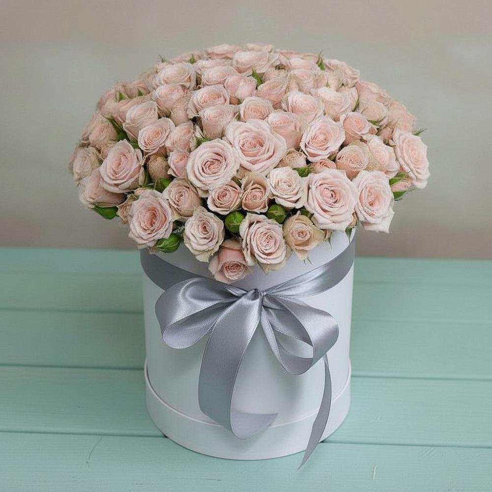 Цветочная композиция из Розы в шляпной коробке в Камышеватской